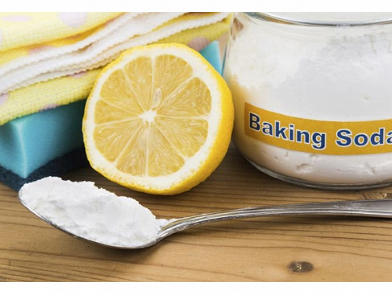 Mẹo vệ sinh máy hút mùi kiểu Nhật bằng baking soda sạch như mới